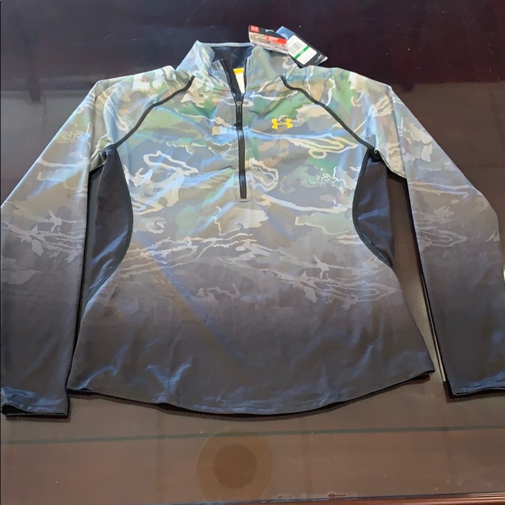 🚨SOLD‼️under armour barren camo WOMENS LARGE ‼️